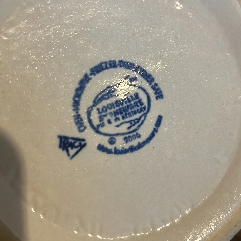 Louisville Stoneware pet food water bowl “Abby”
